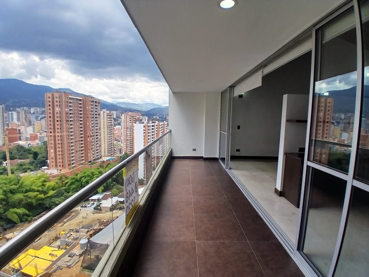 Apartamento en Arrendamiento en El Carmelo II, Sabaneta